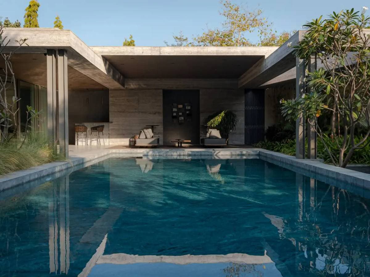 Aesthetic Interior Advertisement